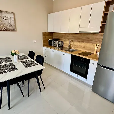 New Bazaar Cozy - 1 , 2 , 3 And 4 Тирана