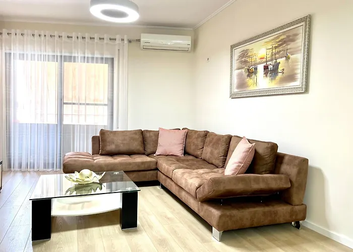 Apartman New Bazaar Cozy - 1 , 2 , 3 And 4 Tirana