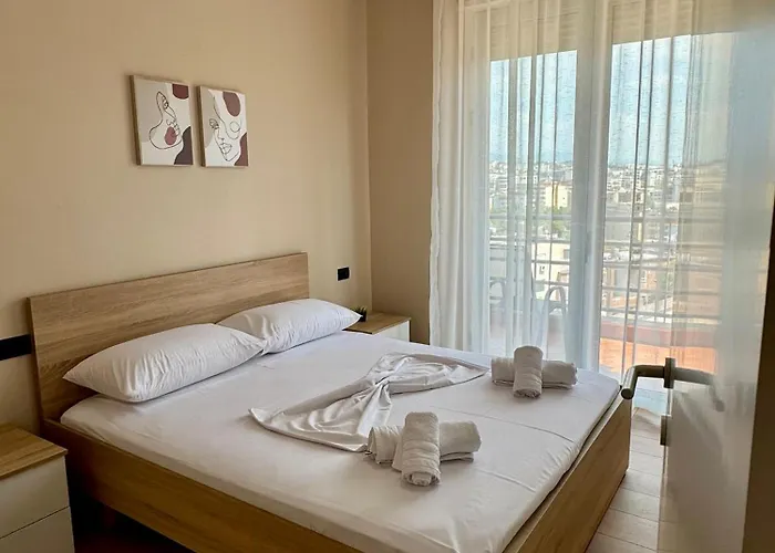 Apartman New Bazaar Cozy - 1 , 2 , 3 And 4 Tirana