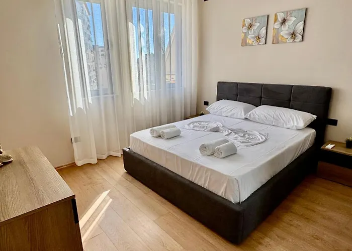Apartman New Bazaar Cozy - 1 , 2 , 3 And 4 Tirana
