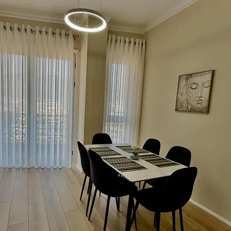 New Bazaar Cozy - 1 , 2 , 3 , 4 And 5 * טיראנה