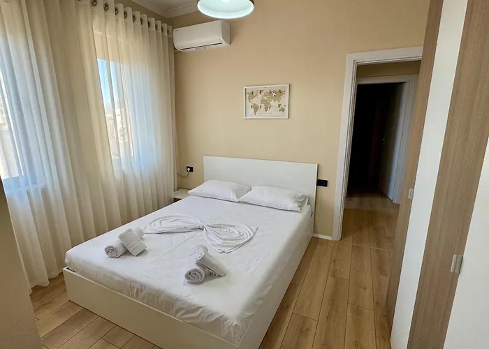 Apartment New Bazaar Cozy - 1 , 2 , 3 And 4