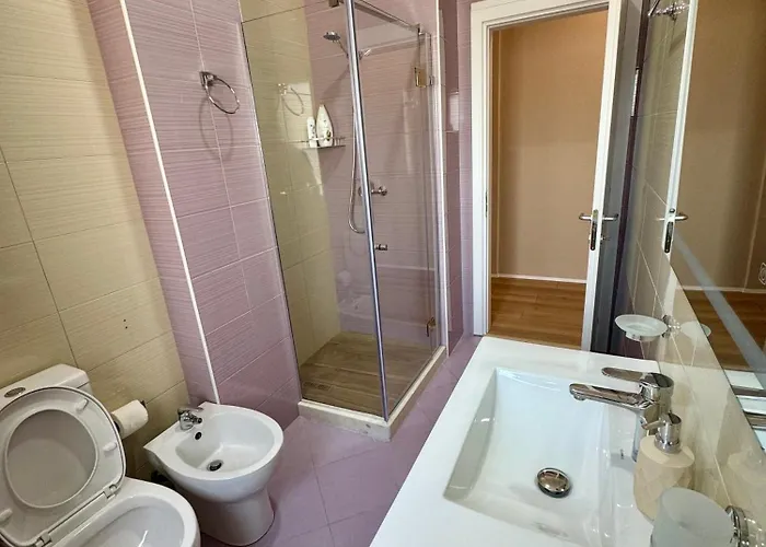 New Bazaar Cozy - 1 , 2 , 3 And 4 Tirana