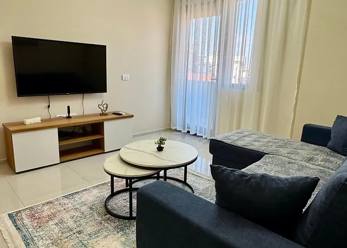 New Bazaar Cozy - 1 , 2 , 3 And 4 * Tirana