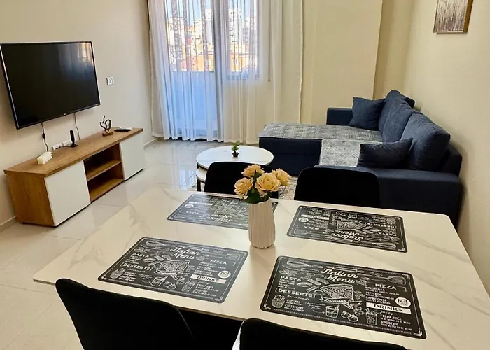 Apartment New Bazaar Cozy - 1 , 2 , 3 And 4 *