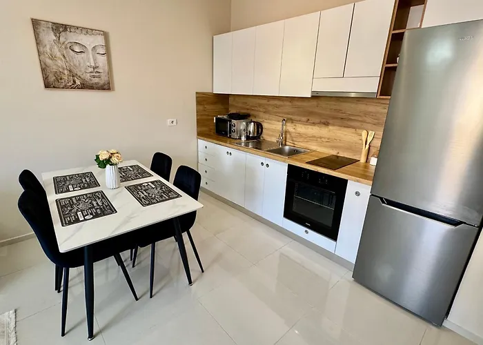 New Bazaar Cozy - 1 , 2 , 3 And 4 Tirana